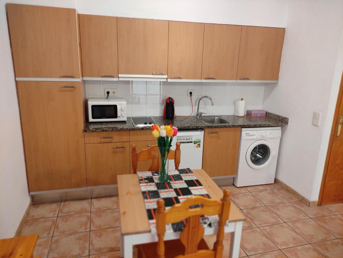 Mingu 1er Pis Apartment Besalu